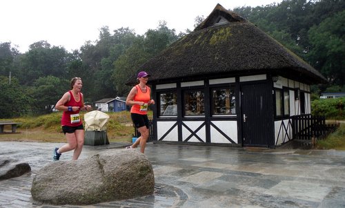 Alpen-Lauf Hohwacht, Germany - The 5k and 10k races take the runners along the Strandpromenade (beach promenade) - Copyright © 2017 Hendrik Böttger / runinternational.eu