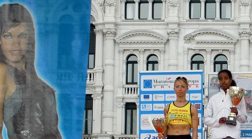 Trieste Marathon 2010 - Half Marathon award ceremony (Photo: Copyright © 2010 Hendrik Böttger / runinternational.eu)