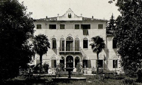 Villa Varda, Brugnera, Italy, in 1918 (Source: Austrian National Library / commons.wikimedia.org / public domain / image modified by runinternational.eu)