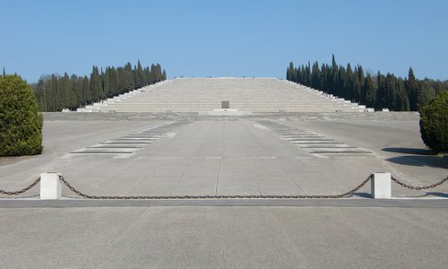 Sacrario militare di Redipuglia, Italy (Copyright © 2015 Hendrik Böttger / Run International EU)